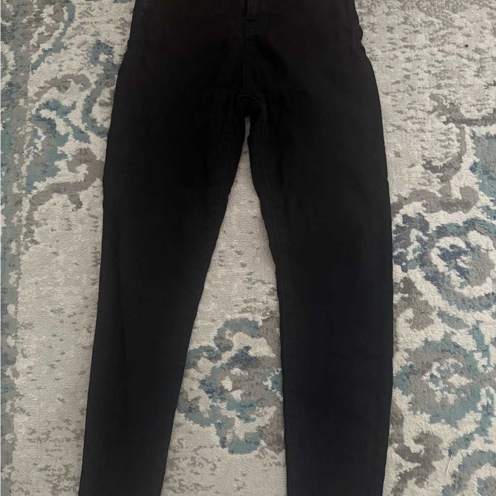 Black High-Waist Skinny Pants